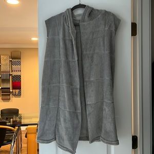 SOFT LIGHT BLANKET VEST